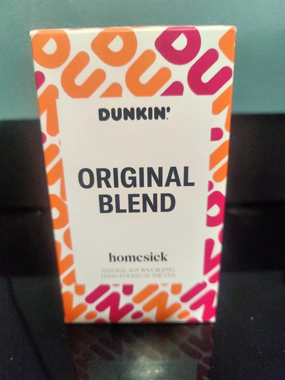 Homesick x Dunkin Original Blend Coffee Candle Limited Edition - Picture 2 of 5